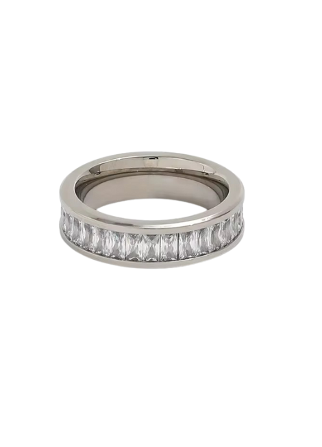 Minimalist Beatrice Baguette 6mm ring for women.