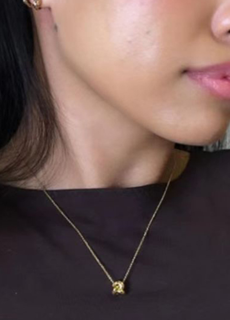 Necklace | Knot Pendant | 18K Gold Plated