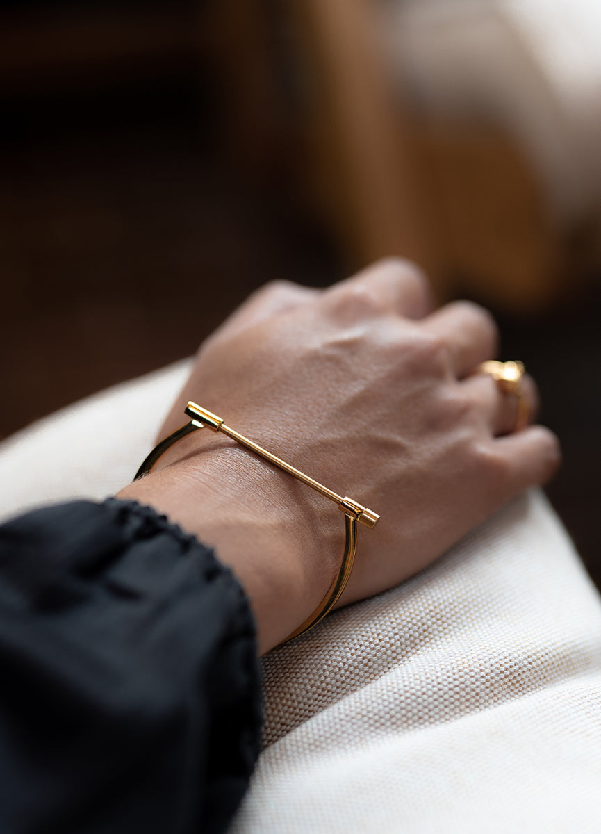 Bangle | Omega | Gold