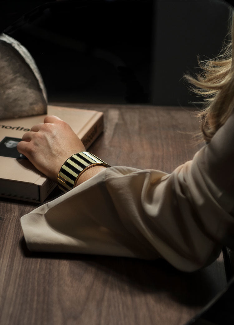 Bangle | The Stripe Bracelet | Black and Red - STOCKHOLM