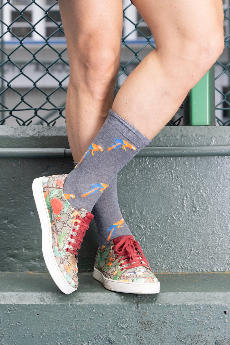 happysocks-fun-socks-stockholm-sweden-hongkong-amazing-dotted-orange-socks-bestsocks