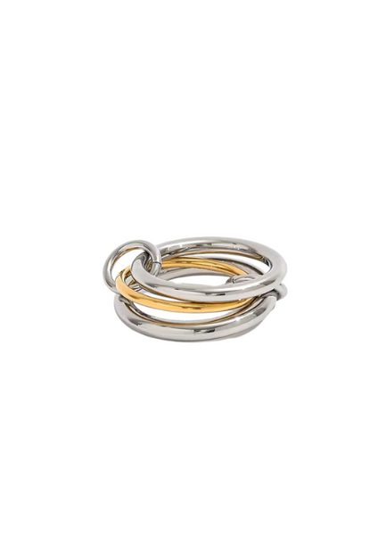 Minimalist stacked 3-layer ring with dual plating.