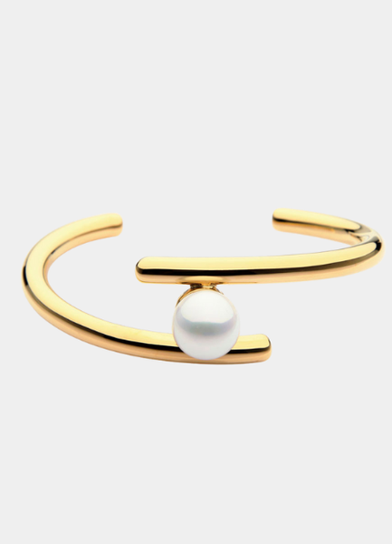 Bangle-pearl-majesty-mega-statement-oak_ash-jewellery-smycken-sweden-hongkong-shop-stockholm-3micron-apm-monaco-carolinesvedbom-oakandash-vouge-byjolima-18karatgoldplated