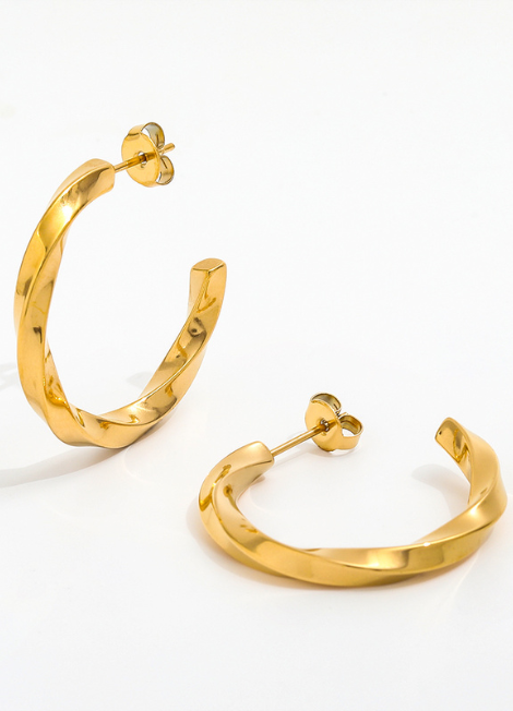 Earrings | Twisted C Hoop  | 18K Gold Plated