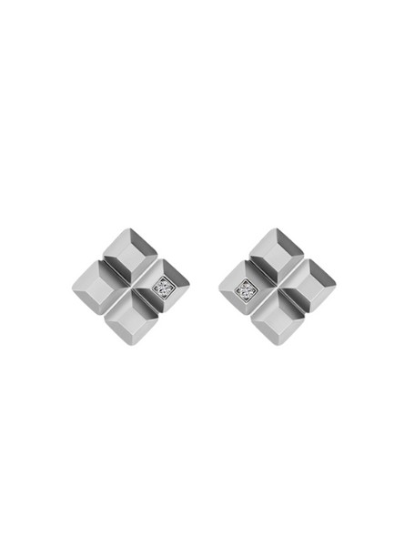 Earrings | Bridget Pyramid | Zirconia | Silver Plated 925 Sterling Silver minimalist-zirconia-pyramid-earrings.jpg – Minimalist zirconia pyramid earrings silver plated.