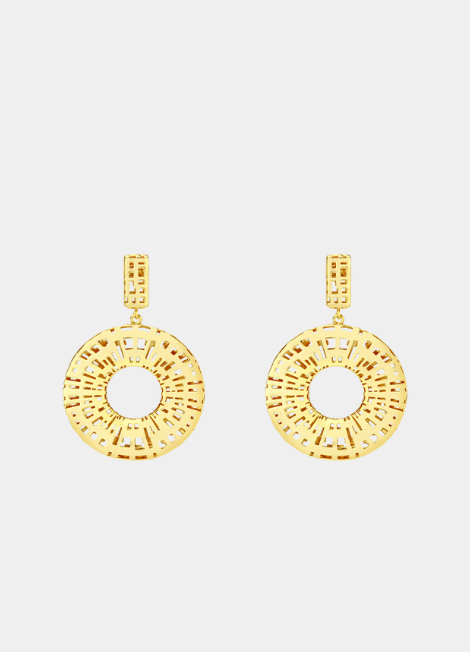 maya-hollow-gold-earrings.jpg – Maya Hollow earrings with 18K gold plating.