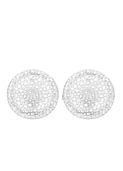 Make a bold statement with Iza Hollow Bold Earrings in sleek silver plating—perfect for everyday wear or special nights out in Hong Kong.
