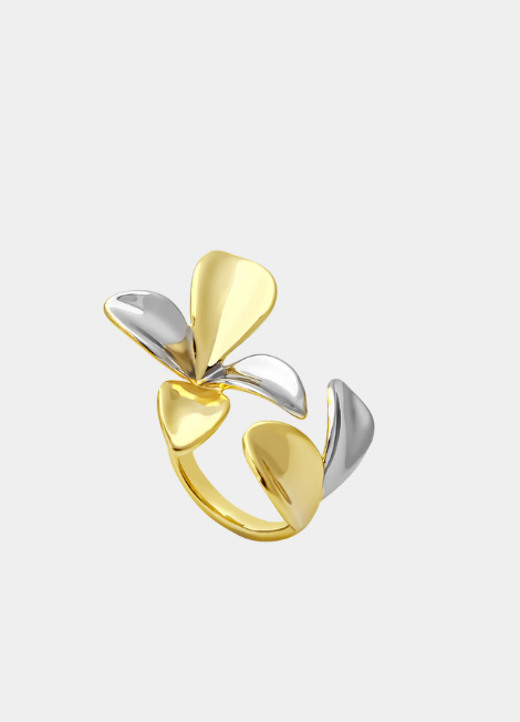 Lillian Flower Ring – Two-Tone Gold & Silver Mixed Metal Jewelry for Women in Hong Kong