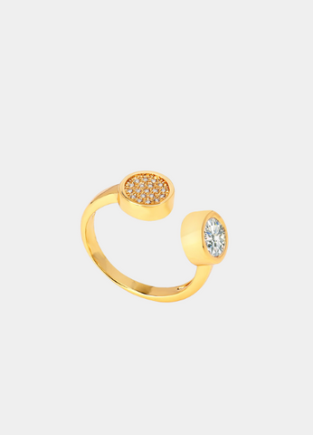 sleek and feminine with 18K gold plating. A timeless everyday essential for women in Hong Kong. Lightweight, minimalist, and effortlessly chic