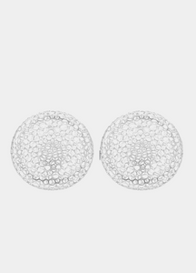 Make a bold statement with Iza Hollow Bold Earrings in sleek silver plating—perfect for everyday wear or special nights out in Hong Kong.