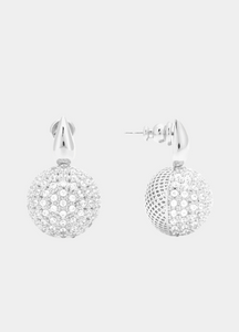 Crafted with a lightweight hollow design and finished in sleek silver plating