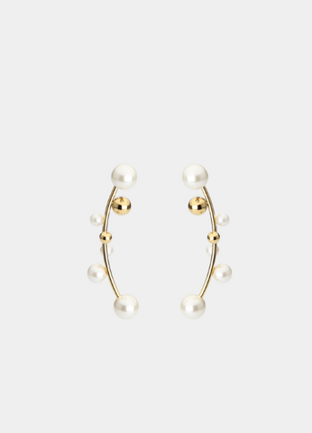 Poppy Pearl Earrings with leaf jacket in 18K gold plating—delicate, nature-inspired elegance perfect for timeless style in Hong Kong.