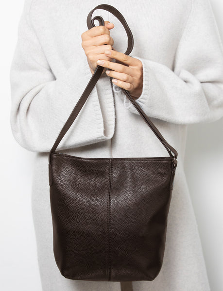 Small-Shoulder-BagGrained-Leather-Brown-ceannis-official-stockholm-shop-hongkong