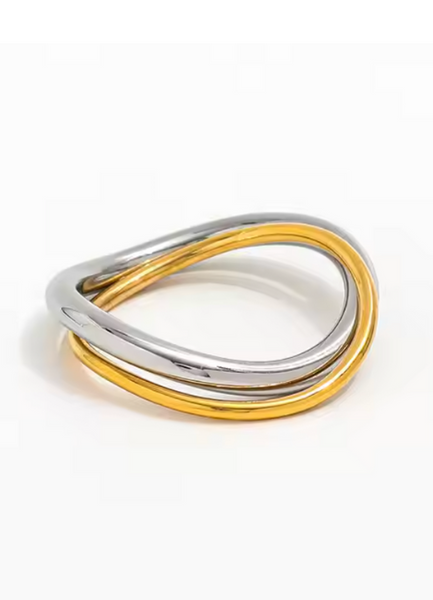 two tone ring hk, gold silver ring hong kong, stacking ring for women, minimalist jewelry hk, double band ring hk, mixed metal ring hong kong, everyday ring for her, gift ring hk
