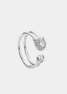 Tanya Safety Pin Ring in silver plating—bold, edgy, and stylish. A unique fashion statement piece for trendsetters in Hong Kong