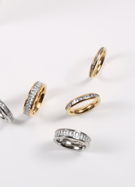 Ring | Beatrice Baguette | 6mm | 18K Goldplated