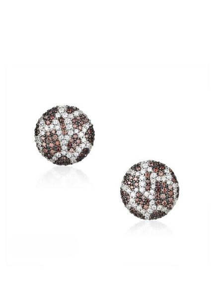 Add playful elegance with Oak & Ash’s Glam Giraffe Earrings. Sparkling zirconia in brown & white hues. Bold style loved in Hong Kong.