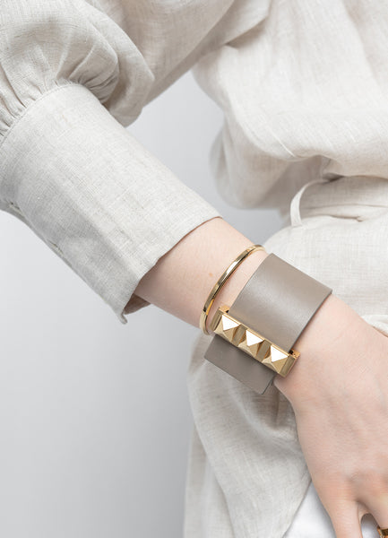 Leather Bracelet | Wide Clasp Rivets | Gold | Taupe