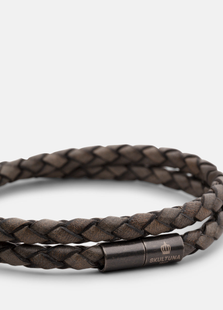 Leather Bracelet | The Stealth Bracelet | Graphite - STOCKHOLM 