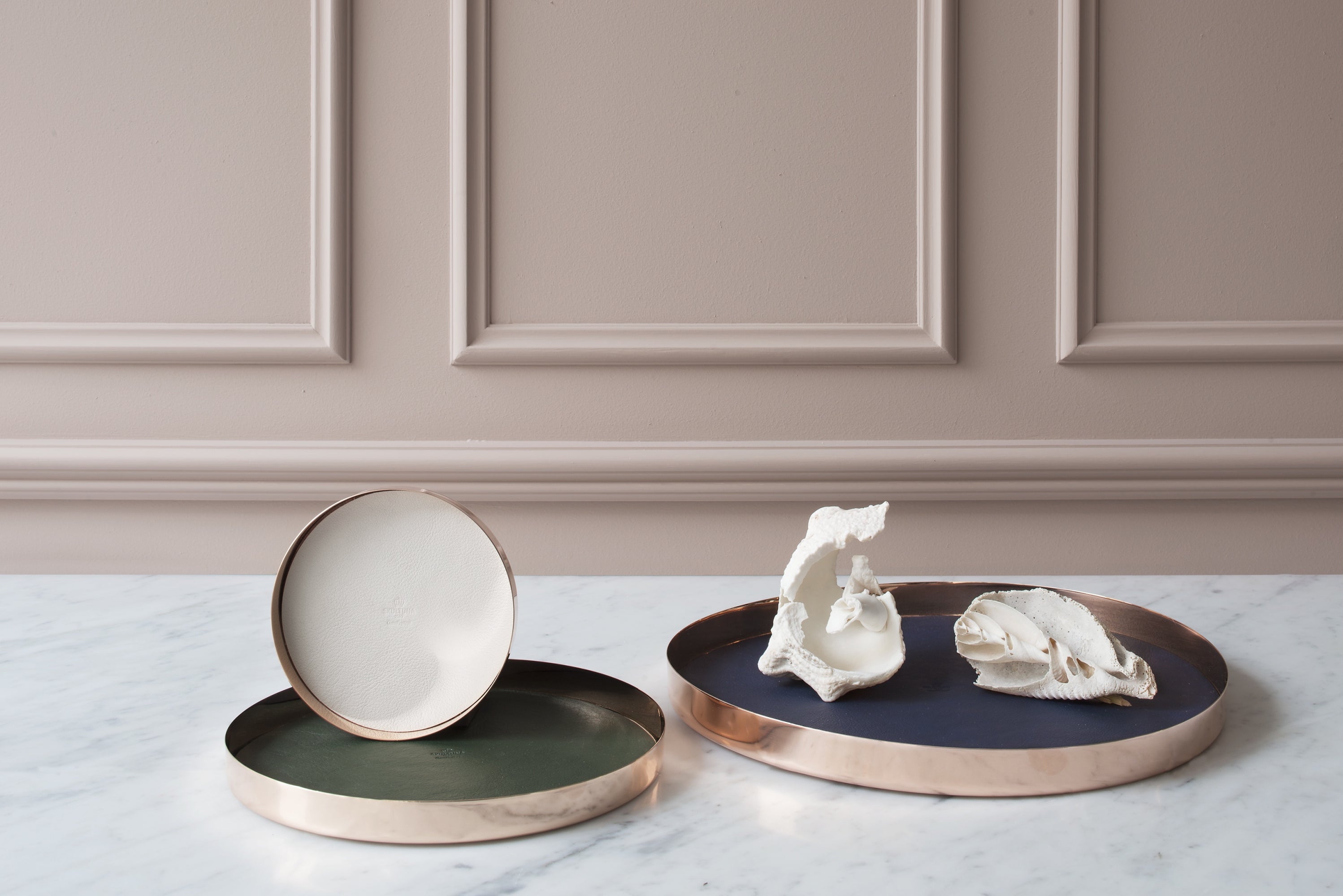 Tray | Karui | Green Leather | Medium - STOCKHOLM 