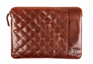 Quilted 13' Sleeve | Brown | Waxed Buffalo Leather - STOCKHOLM 