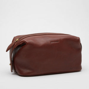 Toiletry Bag | Tino | Chestnut Leather - STOCKHOLM 